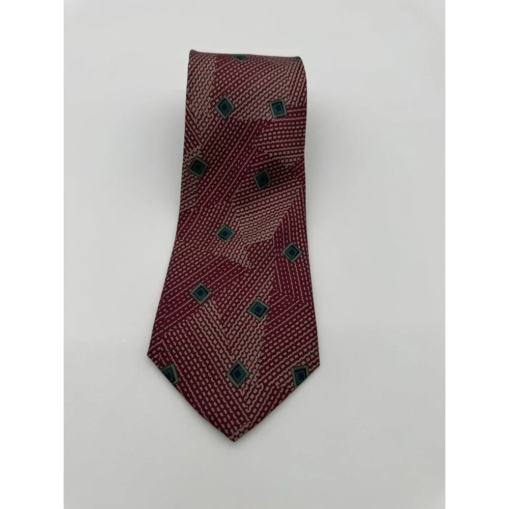 Regatta 80 Men's Neck Tie Red Geometric Diamond Pattern Classic Business Tie